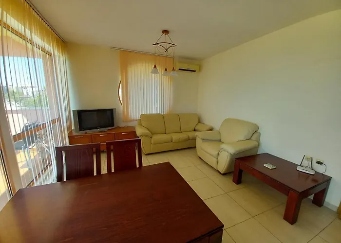 съни бей * Солнечный берег